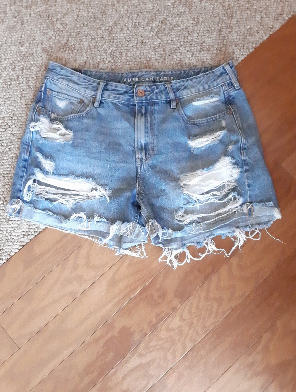 American Eagle Distressed Tom Girl Shorts size 10